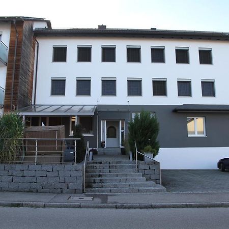 Goldener Stern Hotel Dingolfing Exterior foto